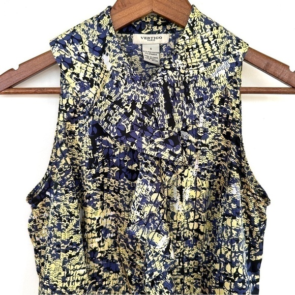 Vertigo  Paris sleeveless fitted top with ruffle front - Picture 7 of 10